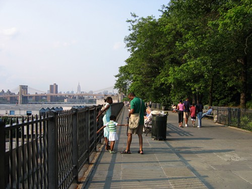 Brooklyn_heights_promenade.jpeg