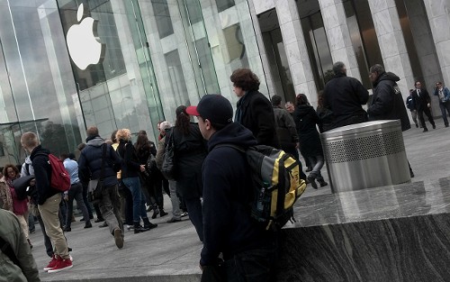 Apple-iPad-Mini-Line-on-Thursday-640.jpg