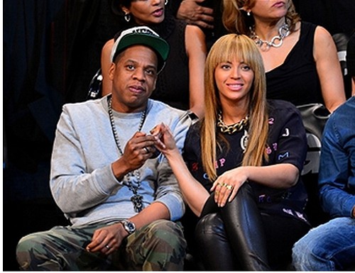 No, dont worry! This is not the couple that broke up. I repeat: this is NOT the couple that broke up.