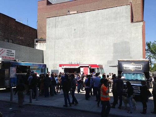 These food trucks are terrible... and such small portions! DUMBO food trucks lunch Brooklyn