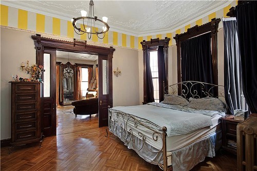 bedroom2.jpg