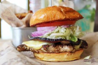 BKM_Bareburger_QueensLove