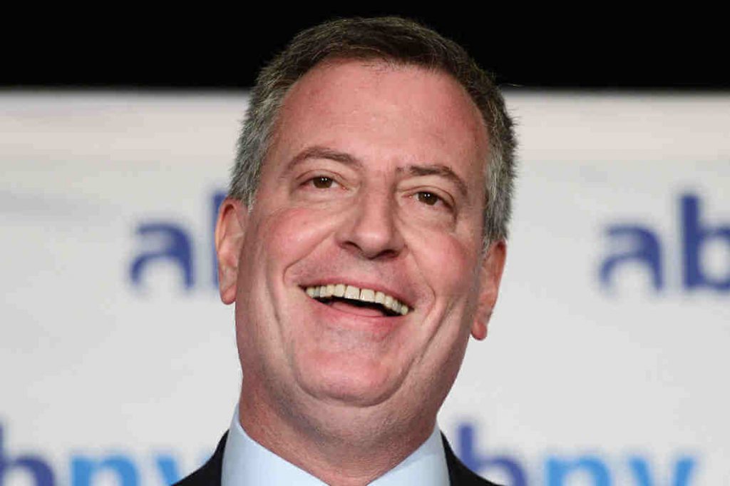 08-deblasio.w529.h352.2x