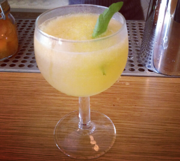 brooklyn proper The Peach Fizz