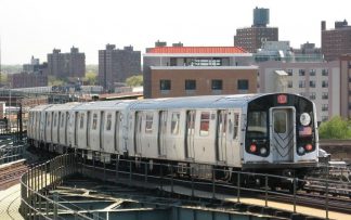 NYCSubway8253_on_the_L_line